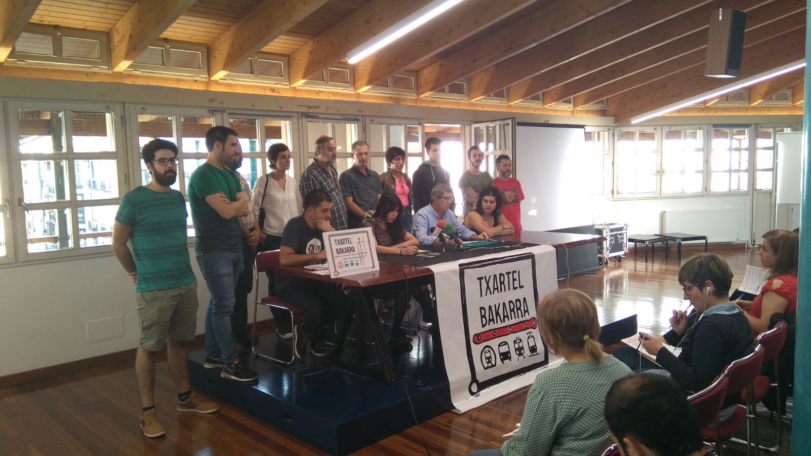 rueda prensa rueda prensa